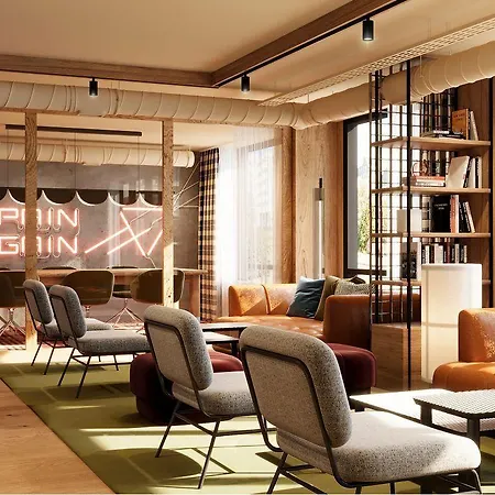 Moxy Hotel