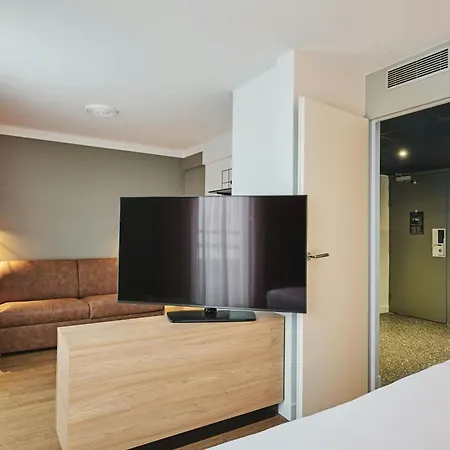 Moxy Annecy