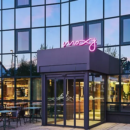 Moxy Annecy