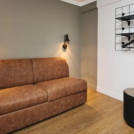 Moxy Hotel 3*