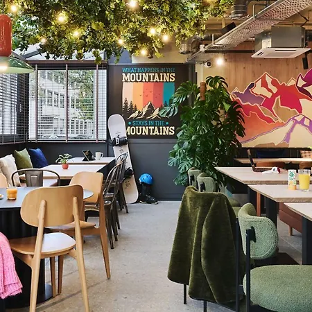 Moxy Annecy