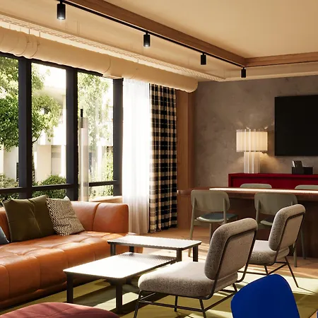 ホテル Moxy アヌシー