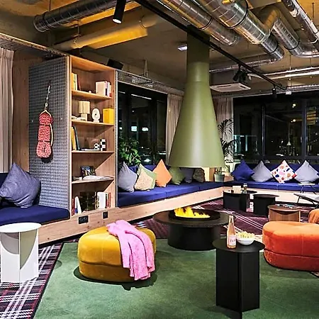 Ξενοδοχείο Moxy 3*