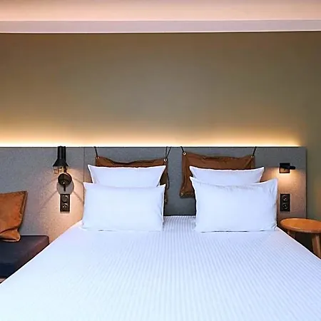 Ξενοδοχείο Moxy 3*